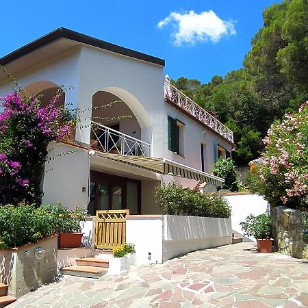 Tra Mare E Bosco Nella Splendida Quercianella Villa Kültér fotó