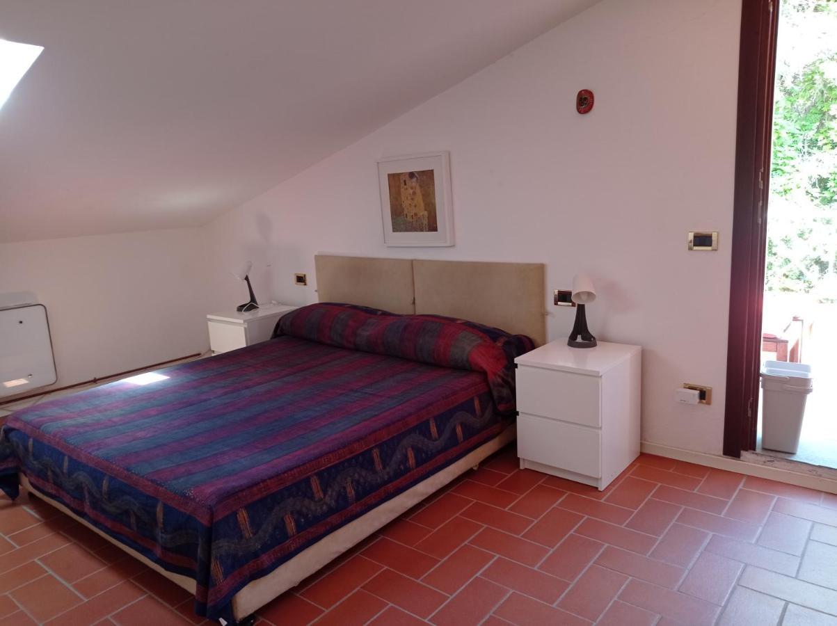 Tra Mare E Bosco Nella Splendida Quercianella Villa Kültér fotó