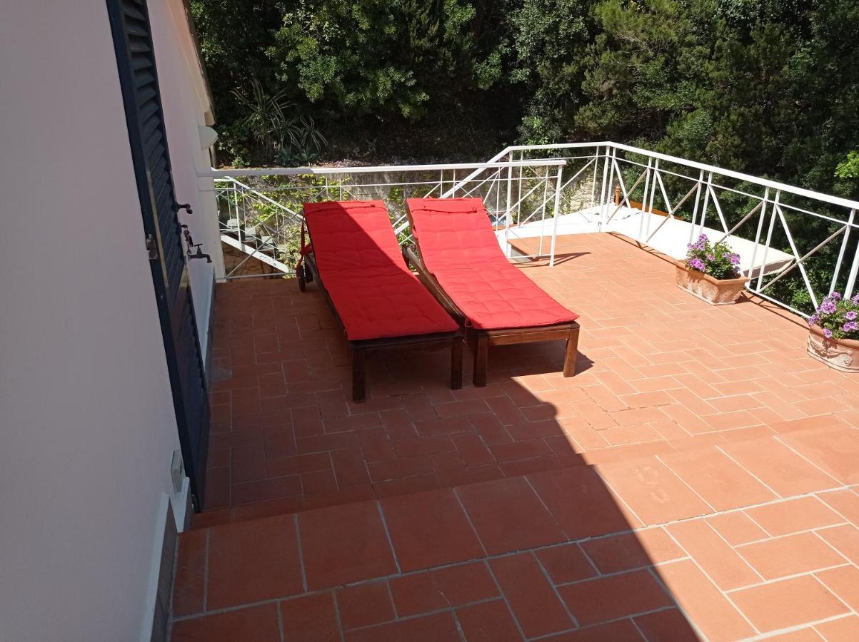 Tra Mare E Bosco Nella Splendida Quercianella Villa Kültér fotó
